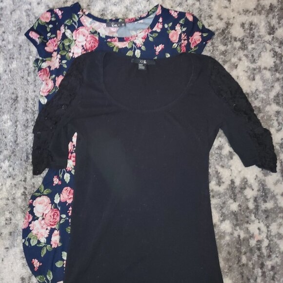 2/1 Casual Tops F21 Black and Flowered shortsleeve - Picture 1 of 6